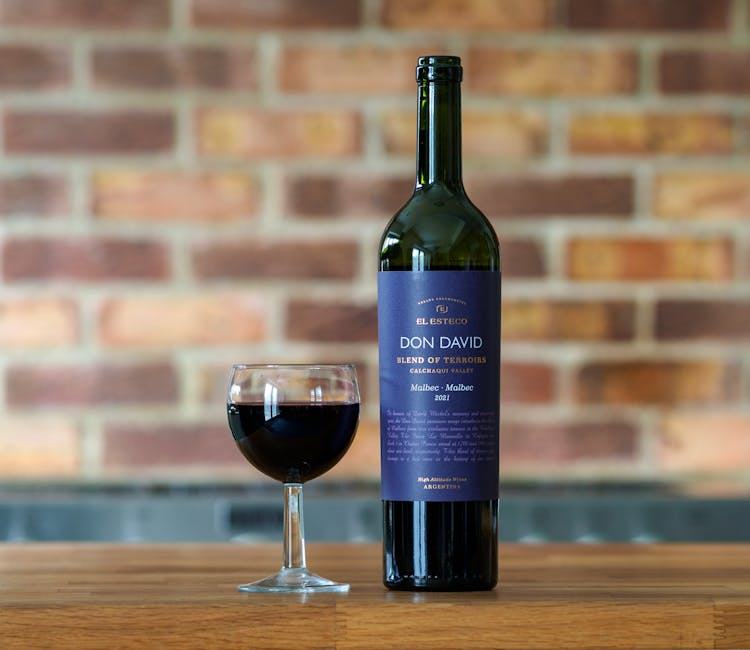 Cépages du vin rouge corse : Nielluccio et Sciaccarellu