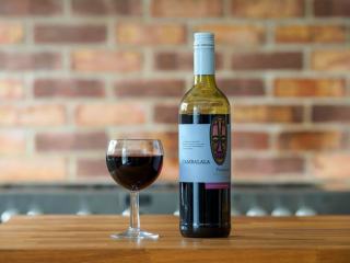 Les vins corses : une île, des terroirs, des saveurs authentiques